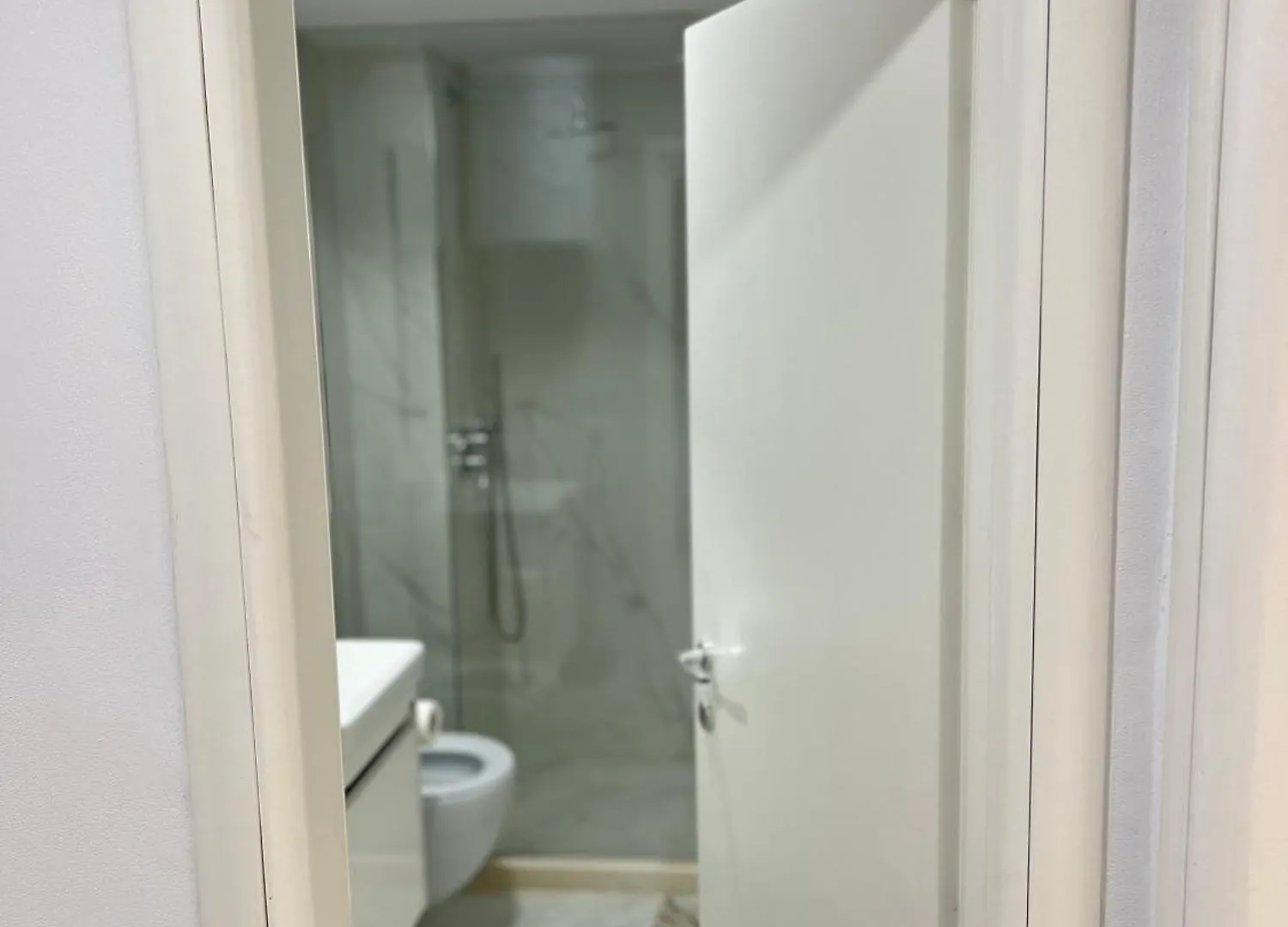 City Center Blloku - Elegant Apartment 02 Tirana 0*,  Albania