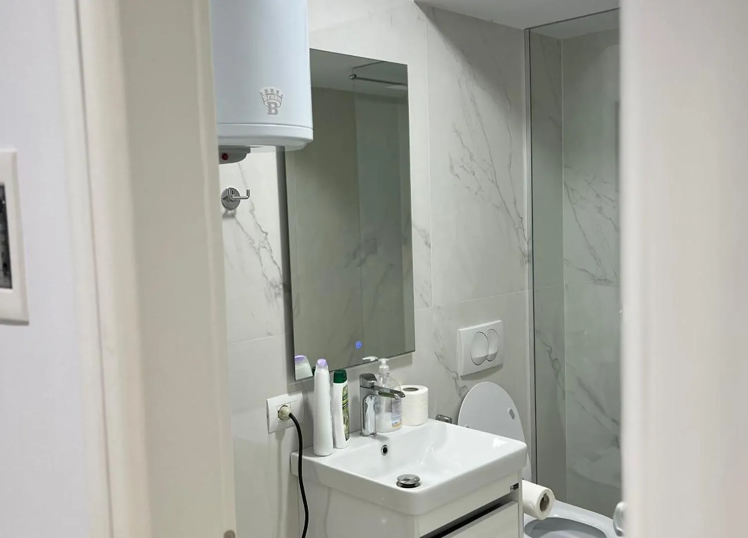 City Center Blloku - Elegant Apartment 02 Tirana